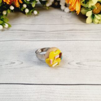Novelty Donut Ring with sprinkles - Yellow