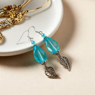 Blue Feather Dangle Earrings – Your Unique Statement Piece