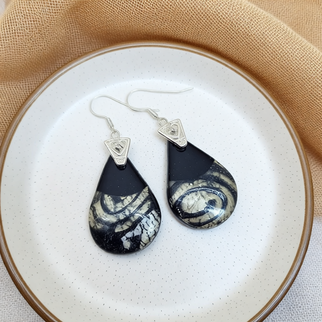 Classic Teardrop Polymer Clay Earrings – Effortless Comfort