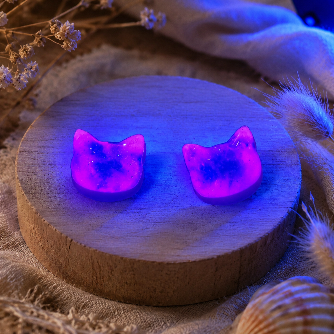 Neon Glow Cat Head Stud Earrings Earrings Animal Inspired Neon Glow Cat Head Stud Earrings 2