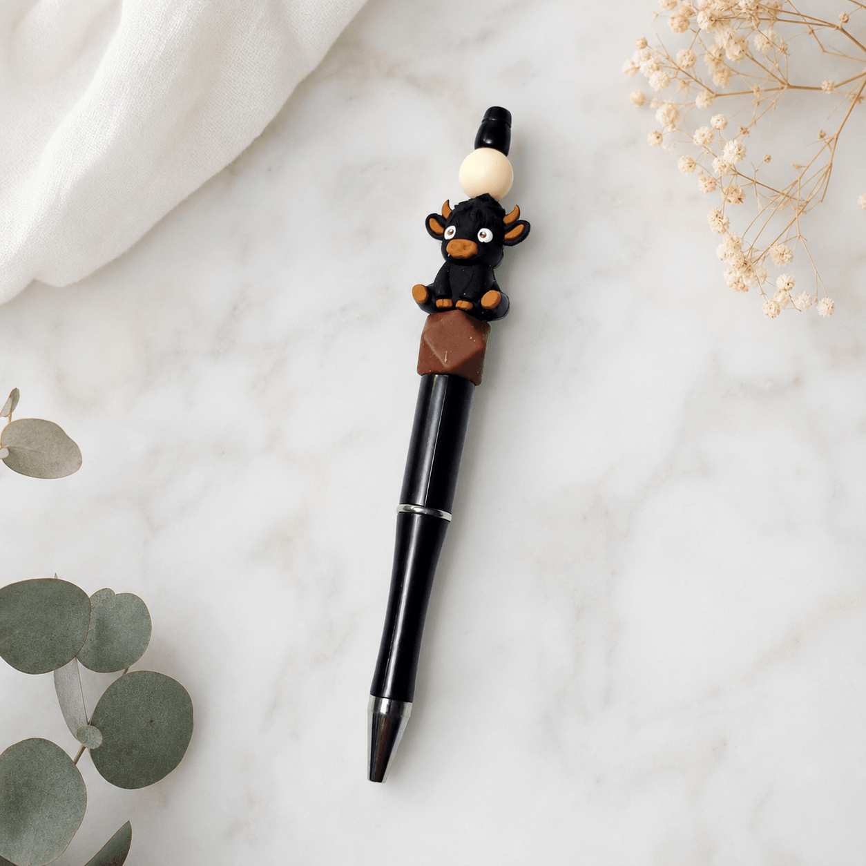 Custom Beaded Decorated Pen Highland Cow